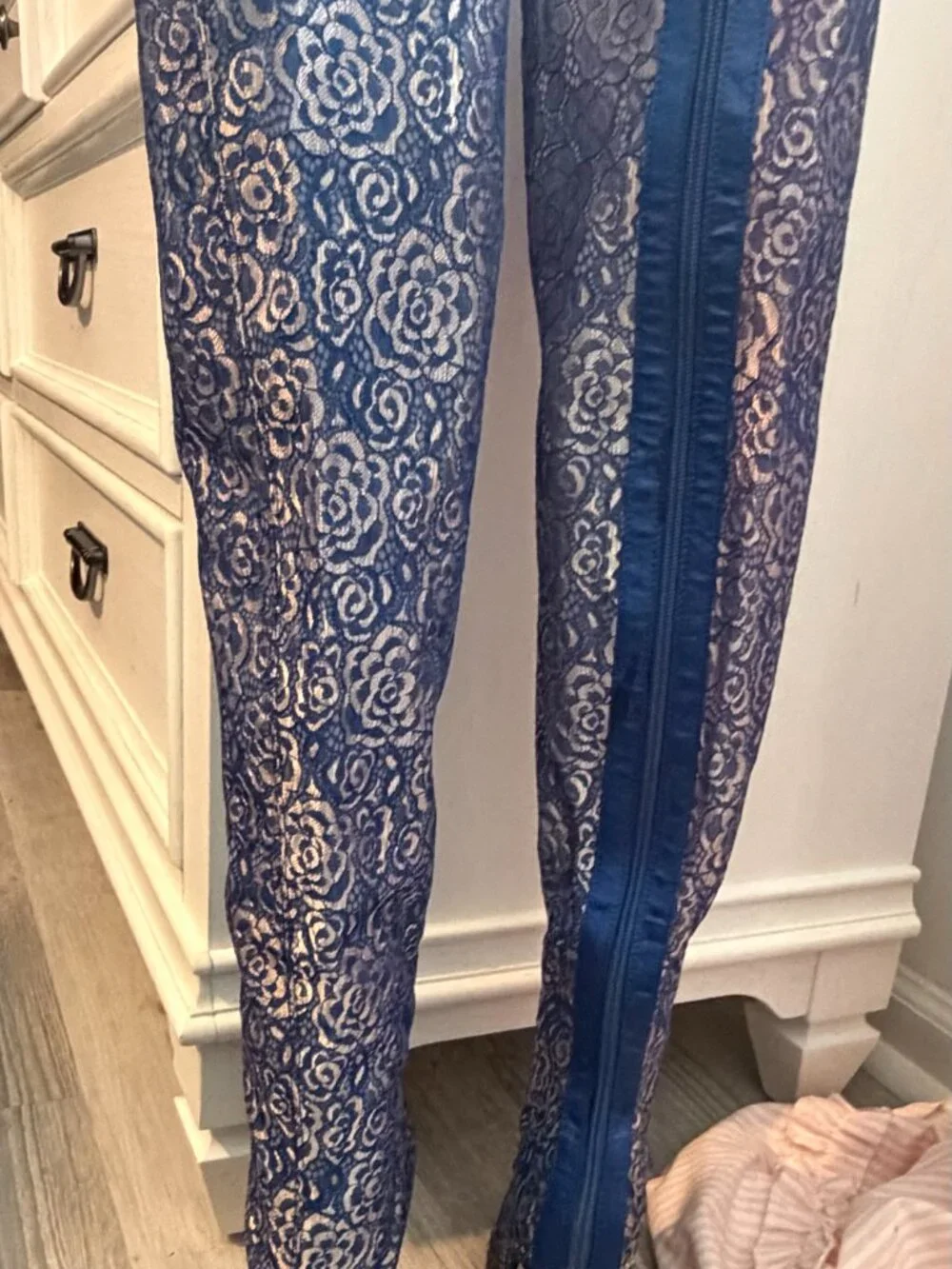 N/A elegant navy